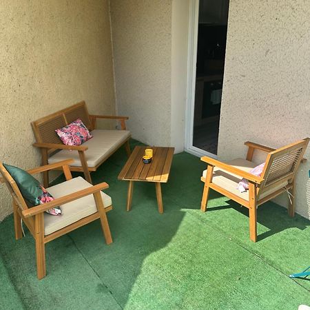 Appartement En Rez De Jardin Tout Equipe Fleurance ภายนอก รูปภาพ